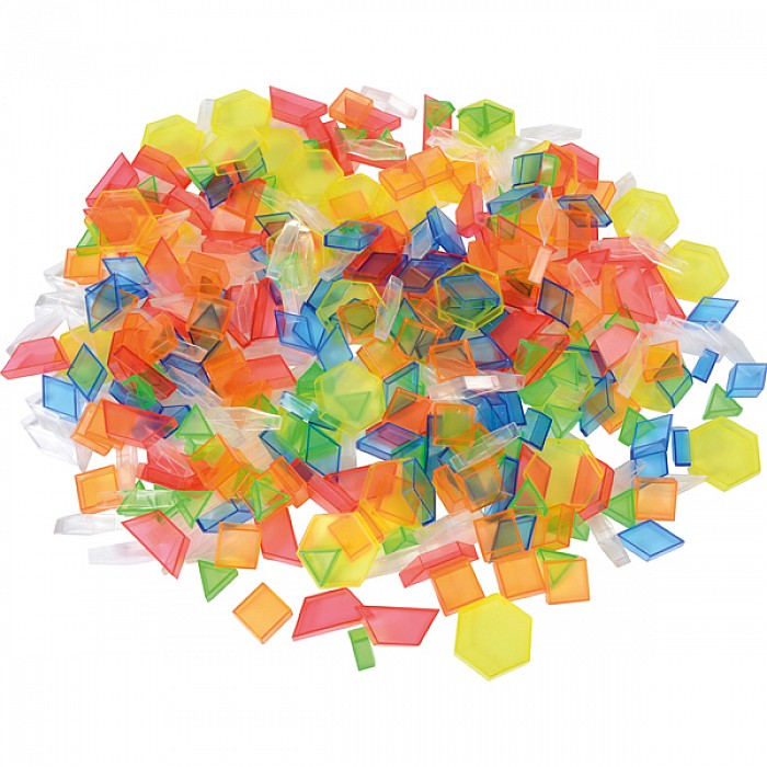 Caurspīdīgas figūras (360 gb)