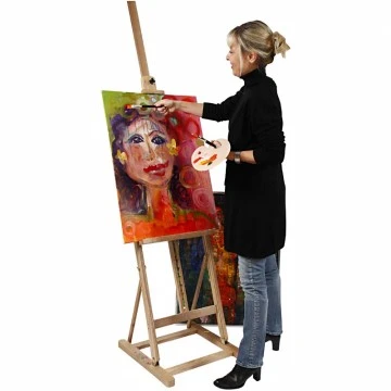 Мольберт студийного типа