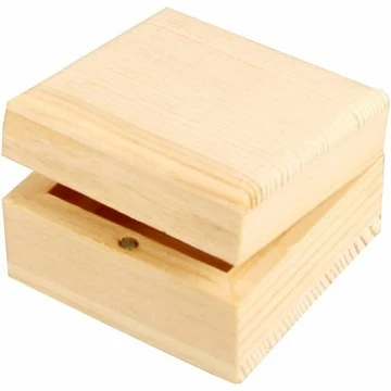 Деревянная шкатулка (6 x 6 x 3,5 см)