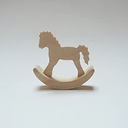 Декоративная лошадка