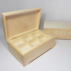 Большая деревянная шкатулка с перегородкой