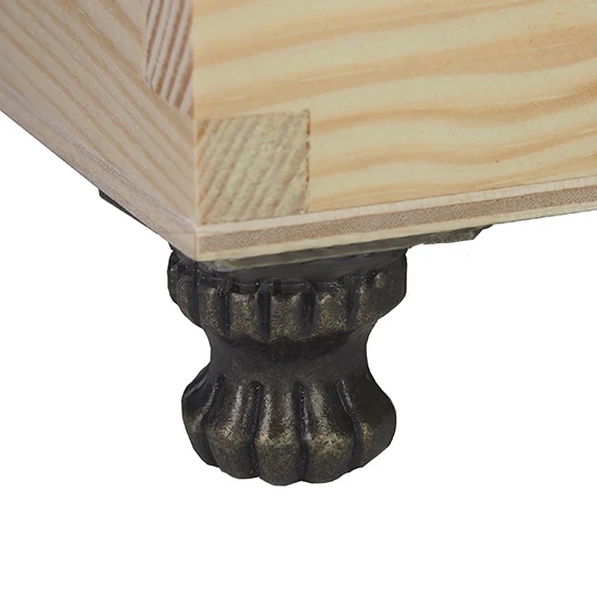 Support leg for wooden chests