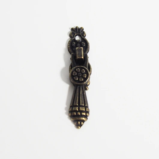 Декоративная ручка