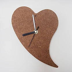 Heart-shaped clock (240x158x7mm)