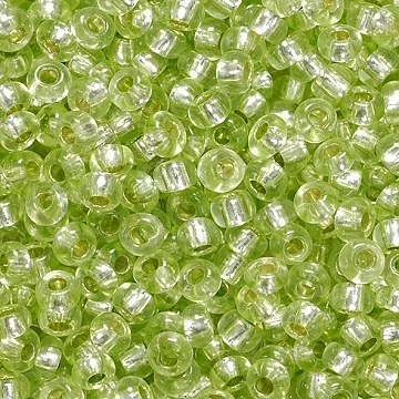 Бусины — светло-зелёные (15 г)