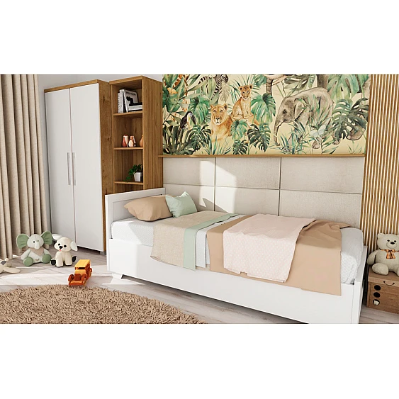 Шкаф с полками 