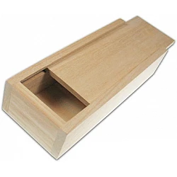 Wooden box (16.5 x 6.5 x 3.7 cm)