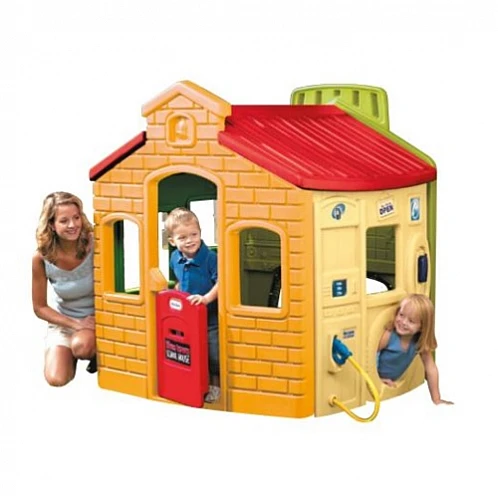 Playhouse (140 x 124 x 147 cm)