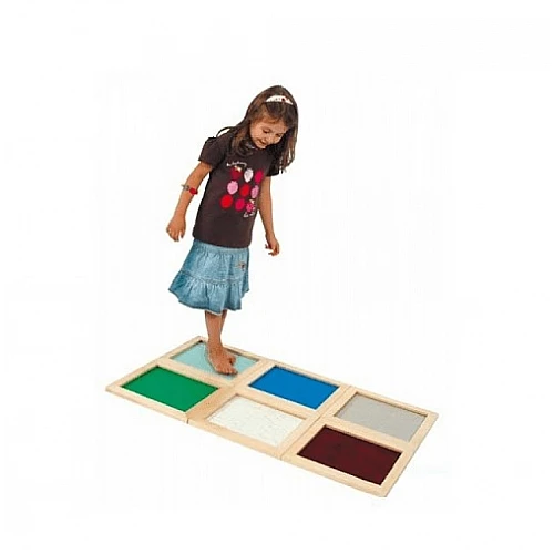 Attīstošā spēle "Maņu taka"