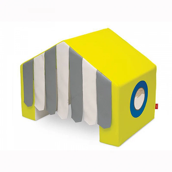 Putu rotaļu māja ar aizskariem