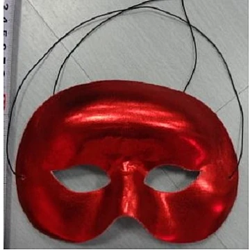 Красная маска