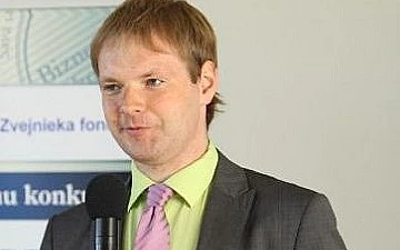 Uzmanieties! Krāpnieks - Jānis Grandāns!