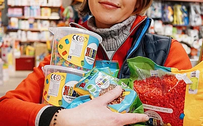 Vai tu zināji, ka no Hama / Nabbi pērlītēm var uztaisīt oriģinālu Ziemassvētku dekoru?