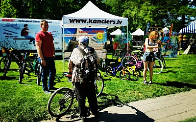 Kanclers stādu parādē!