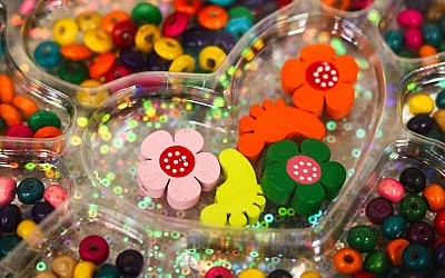 Kids jewellery making kits!