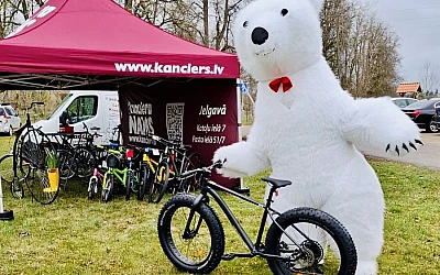 The Kanclera Nams team at the opening of the active tourism season in Vilce