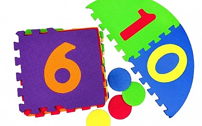 Foam mat for classroom games
