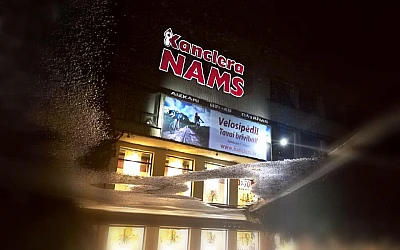 Mēs turpinām darboties