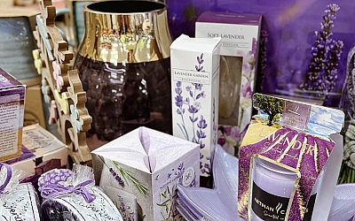 A lavender shelf has bloomed!