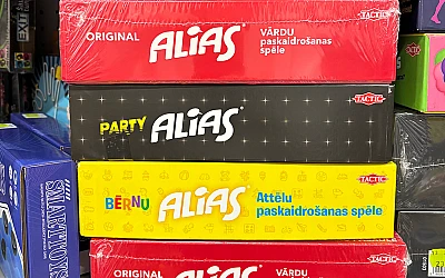 Today we greet everyone on Family Day!